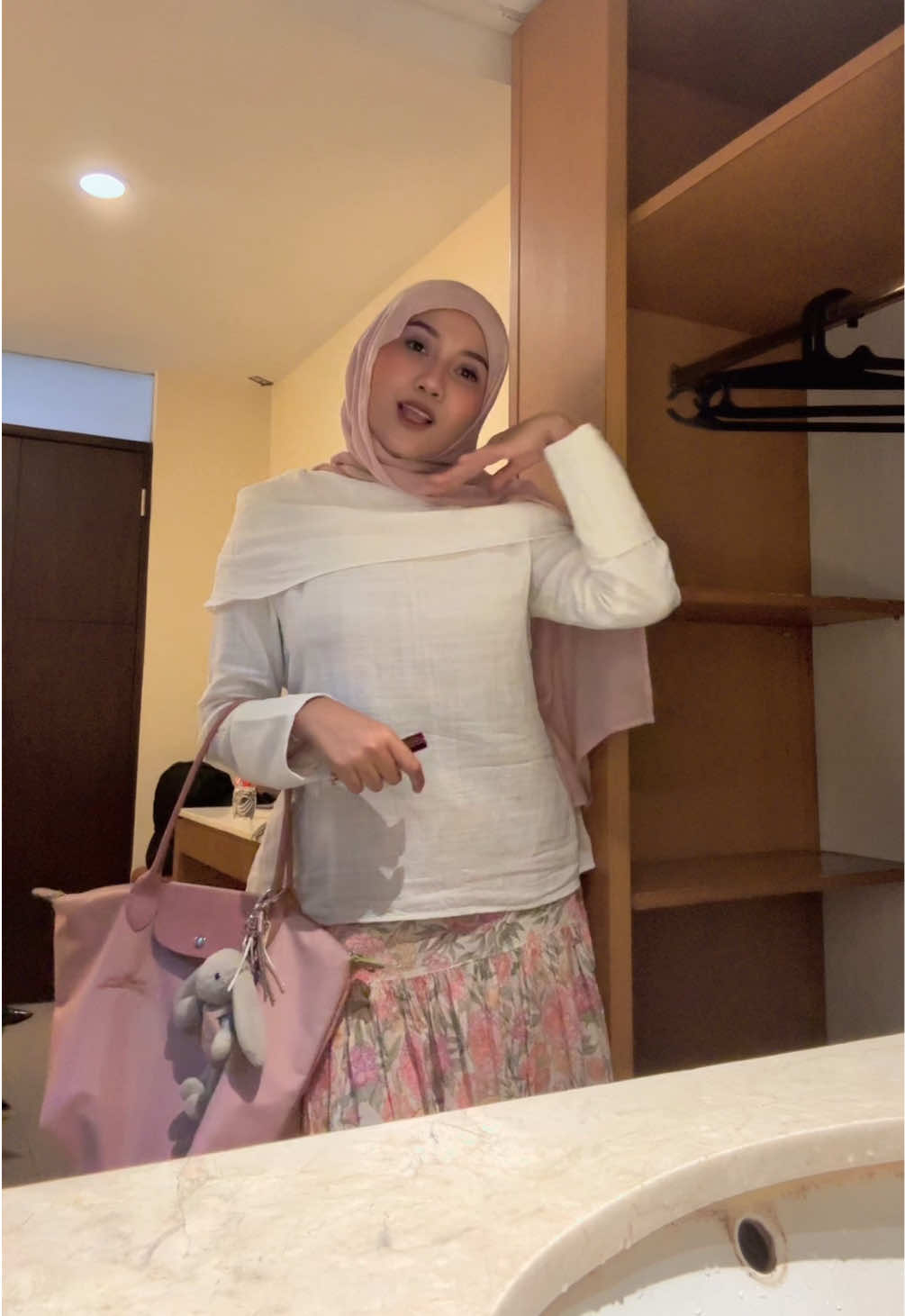 @dinaarna