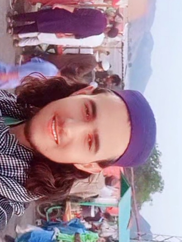 @Gul_Muqadam