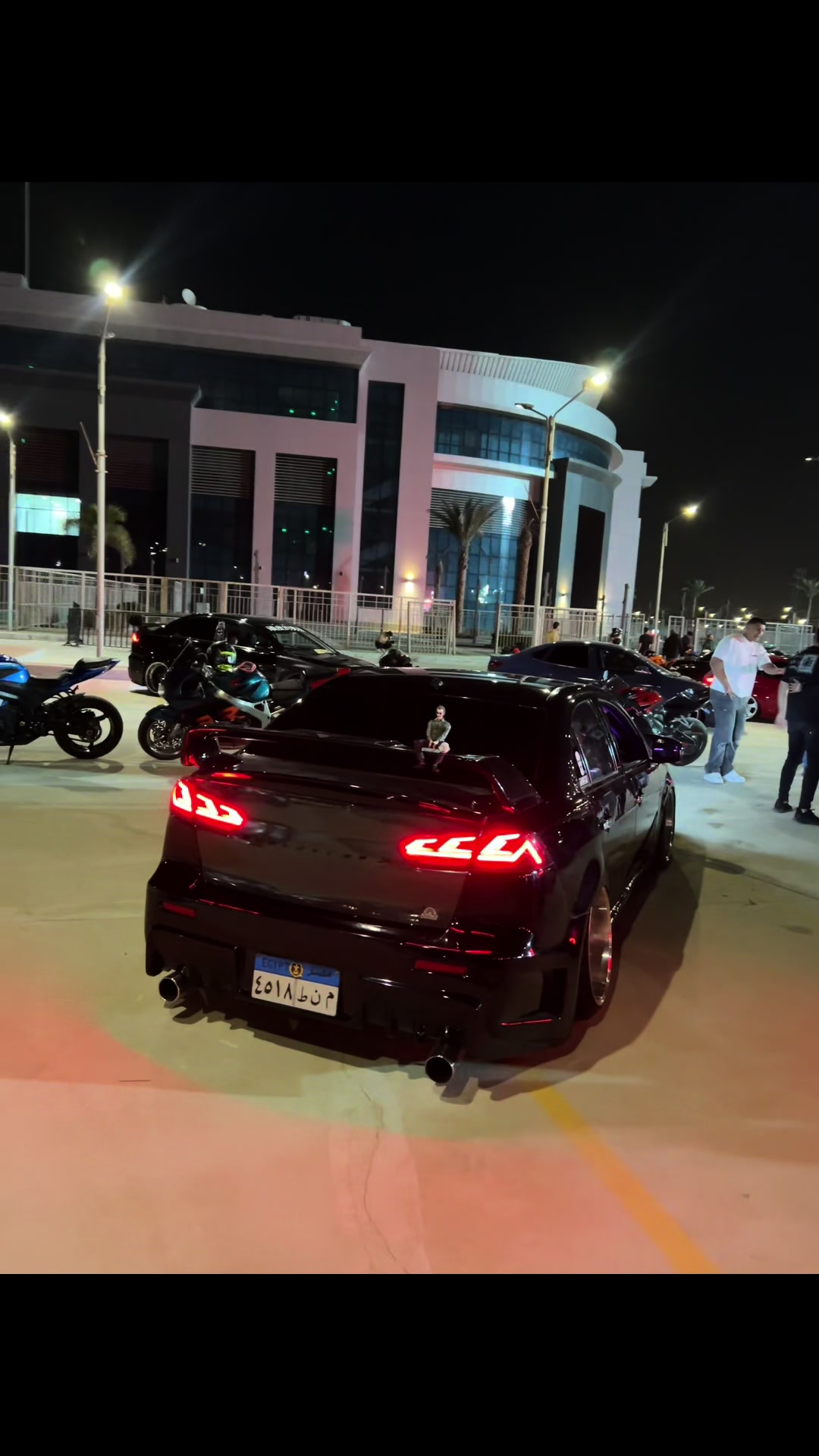 @𝑻𝒉𝒆 𝑫𝒂𝒓𝒌 𝑬𝒗𝒐.🔝🖤