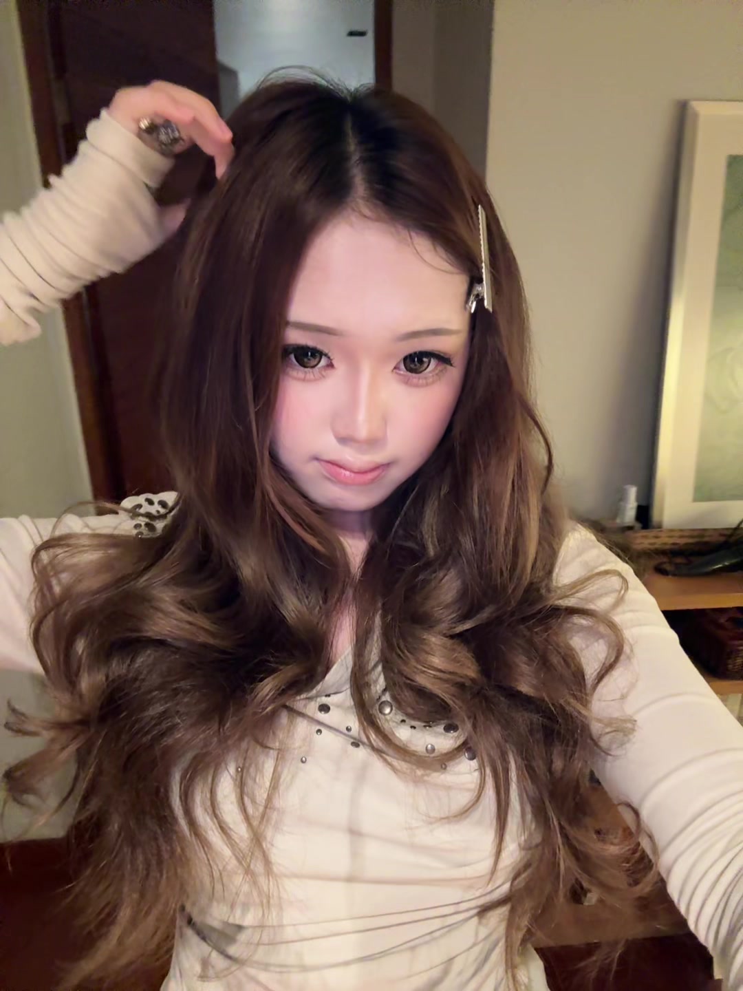 @yeshelys
