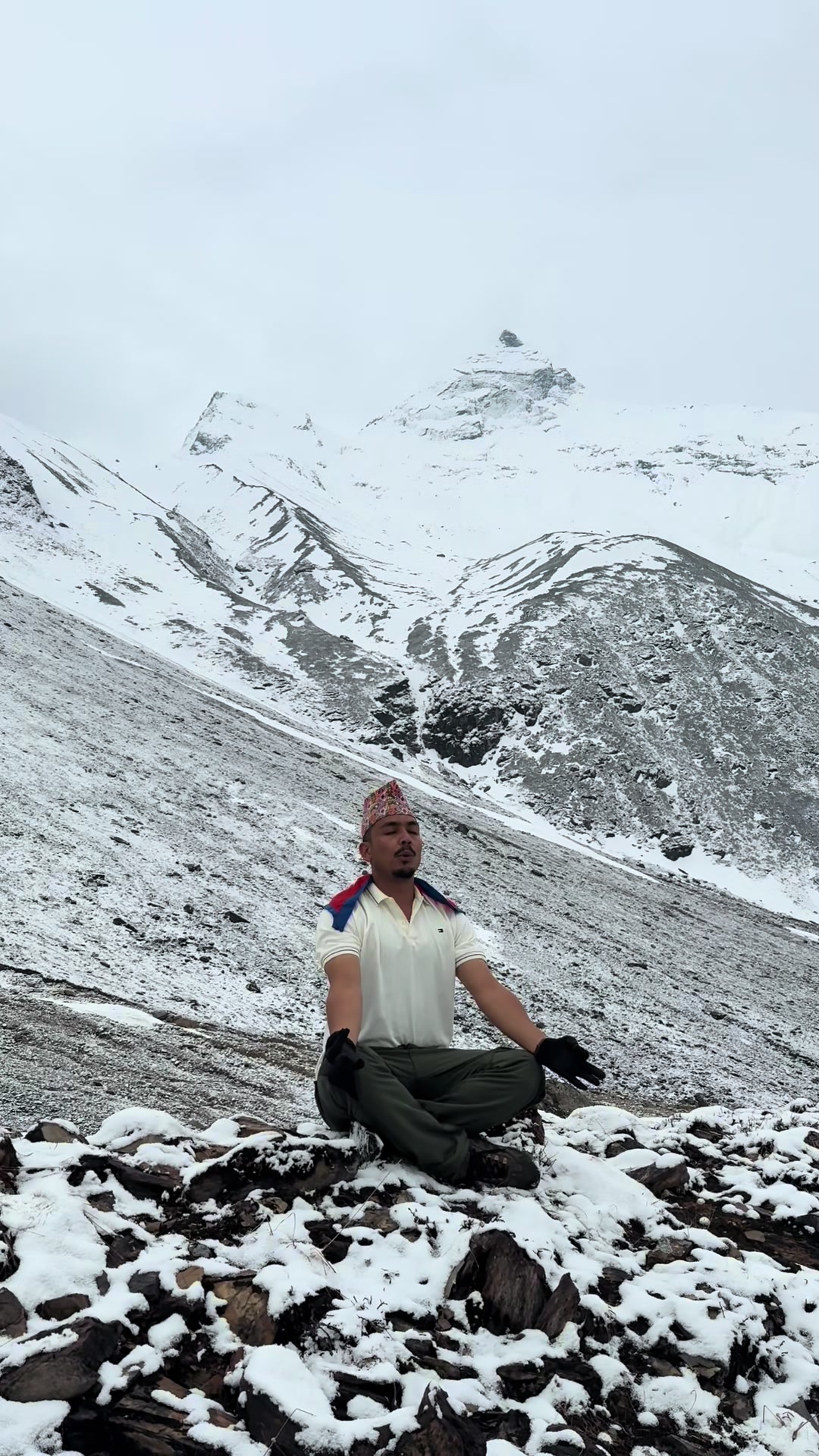 @Parash Khadka ✡️🕉️✨