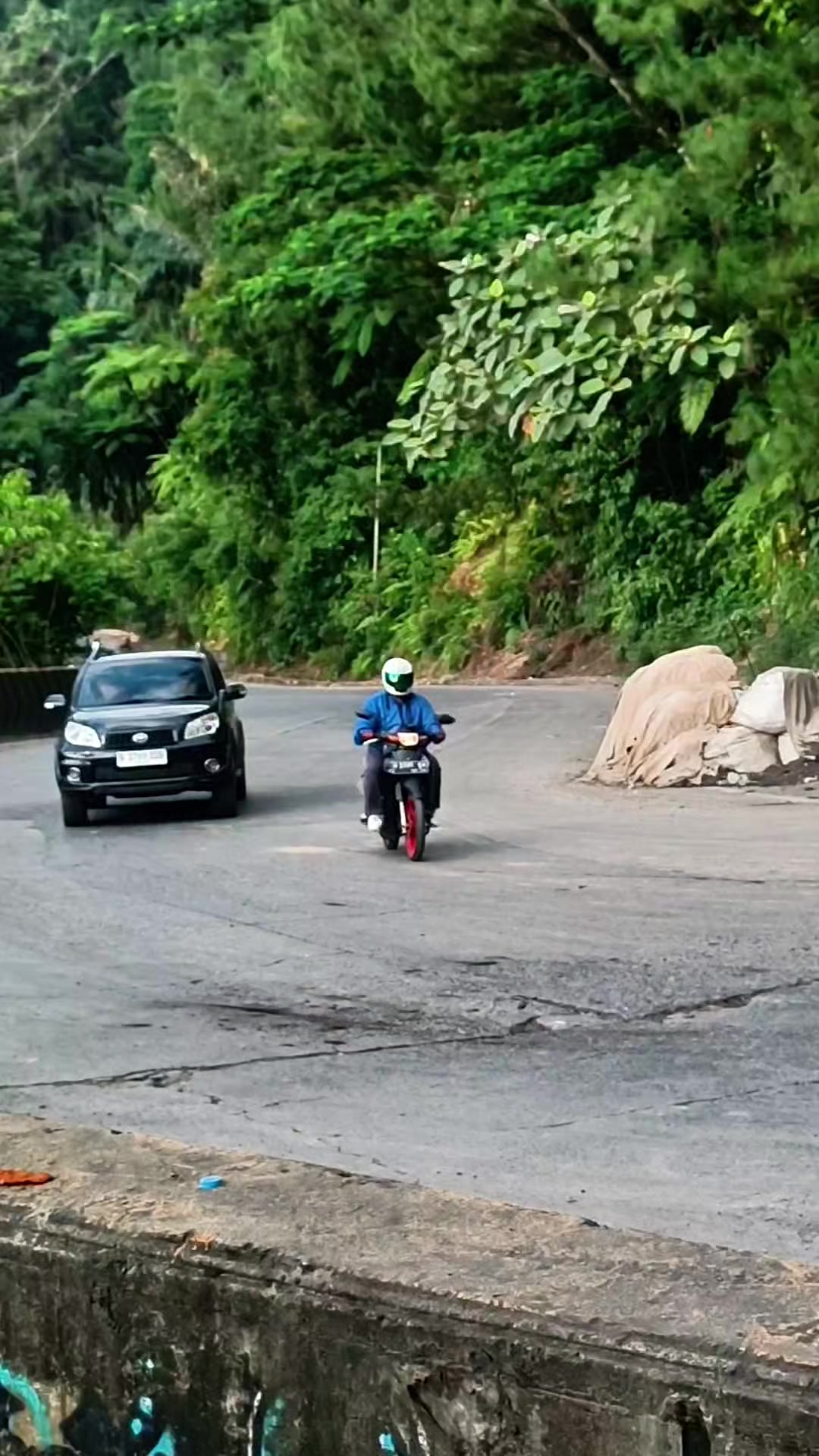@Proyek Sitinjau Lauik