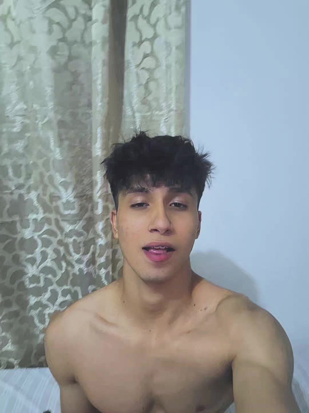 @adrii