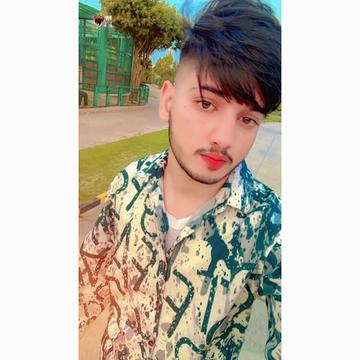 @🐥Abdullah__737🫠💫