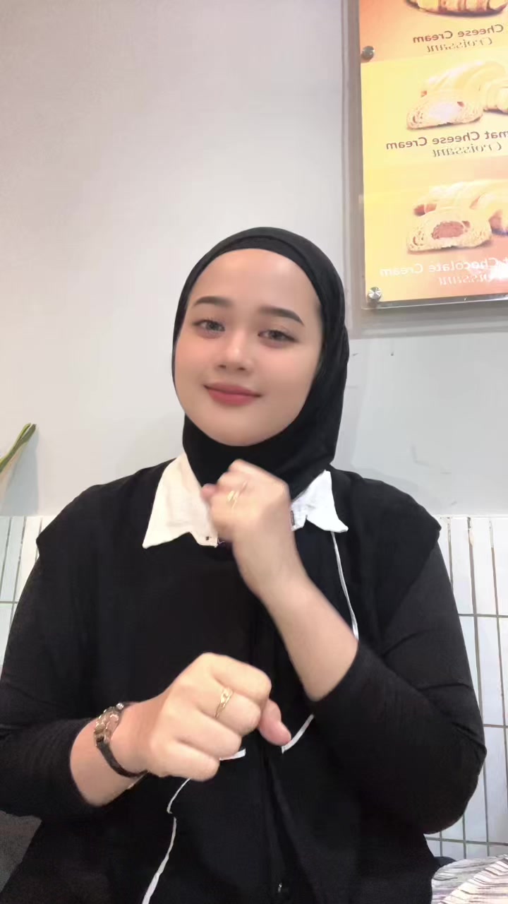 @Araaa_16🦋