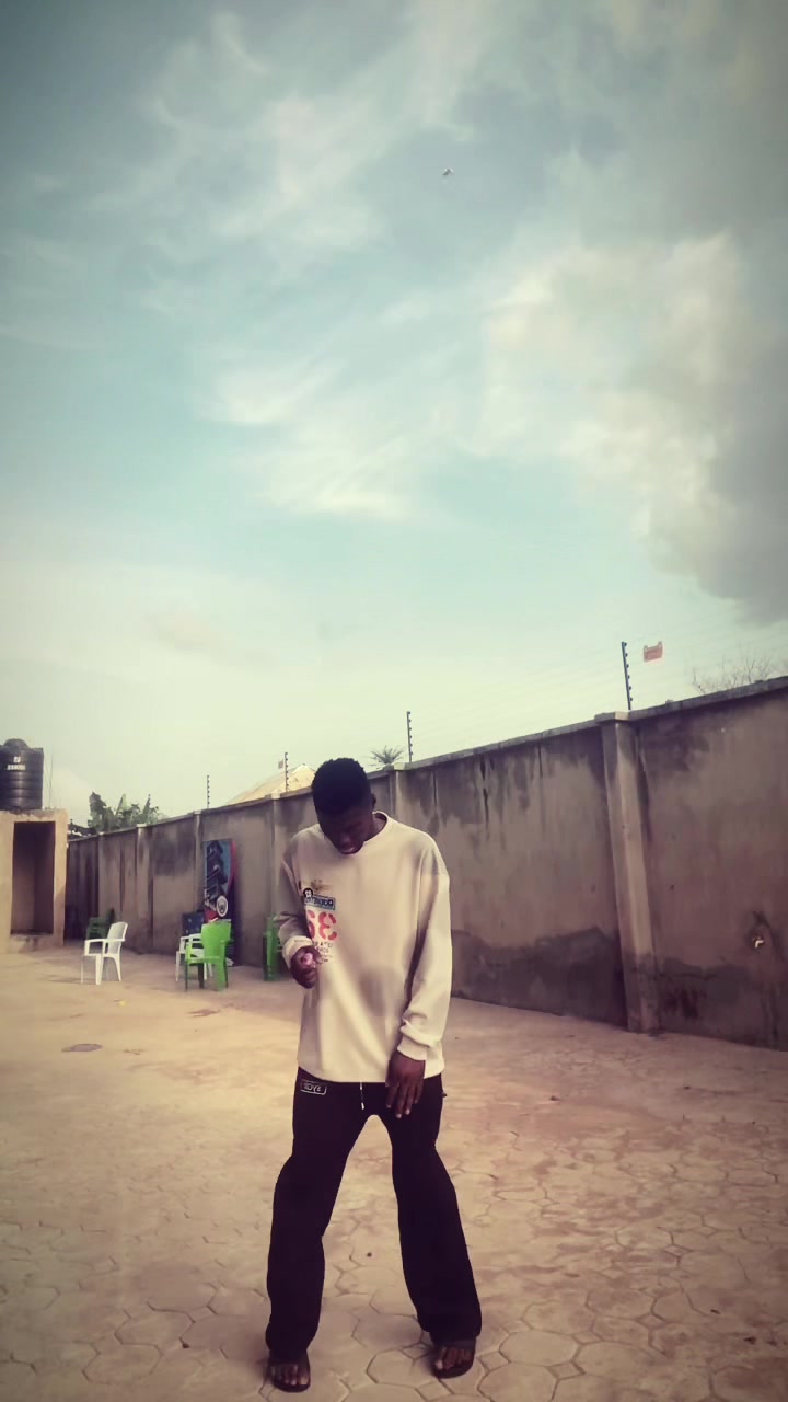@Lavish ika 🦅