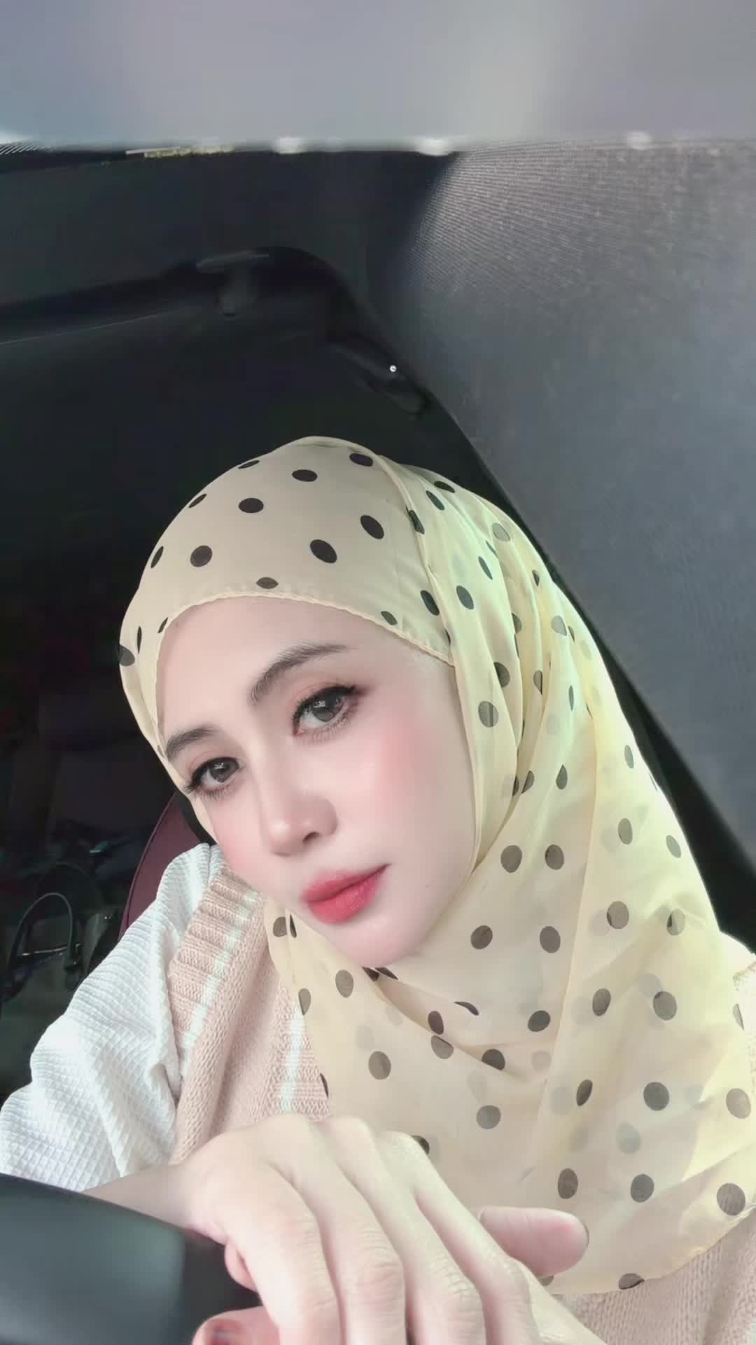 @Ms Izza Zubir