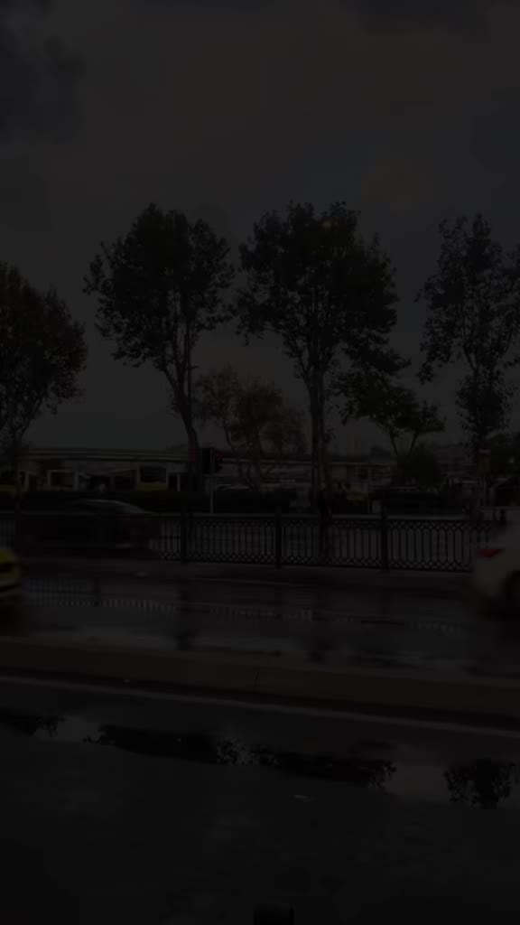 @𝐴𝑦𝑠̧𝑒 𝑁𝑢𝑟