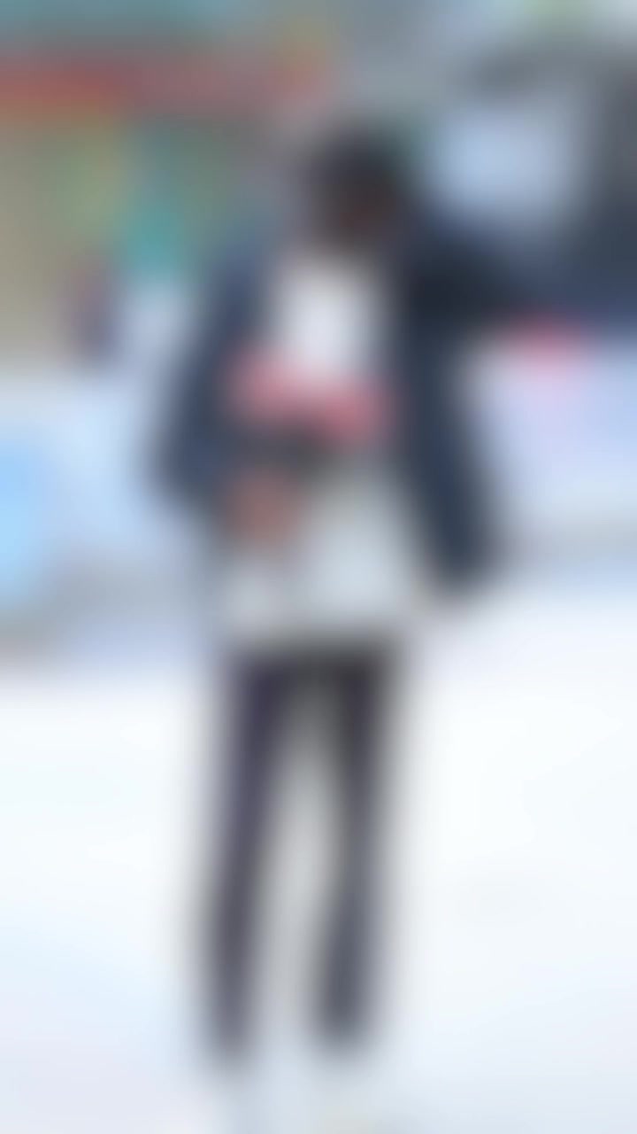 @๐๐Mr..°โ°แญ๐๐๐
ผ๐
ธ๐๐โ.๐โฎโ
