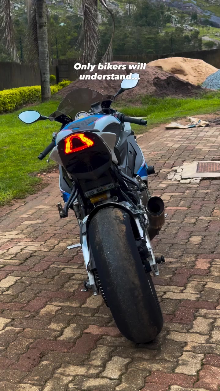 @RobbieMotoBikers🔥