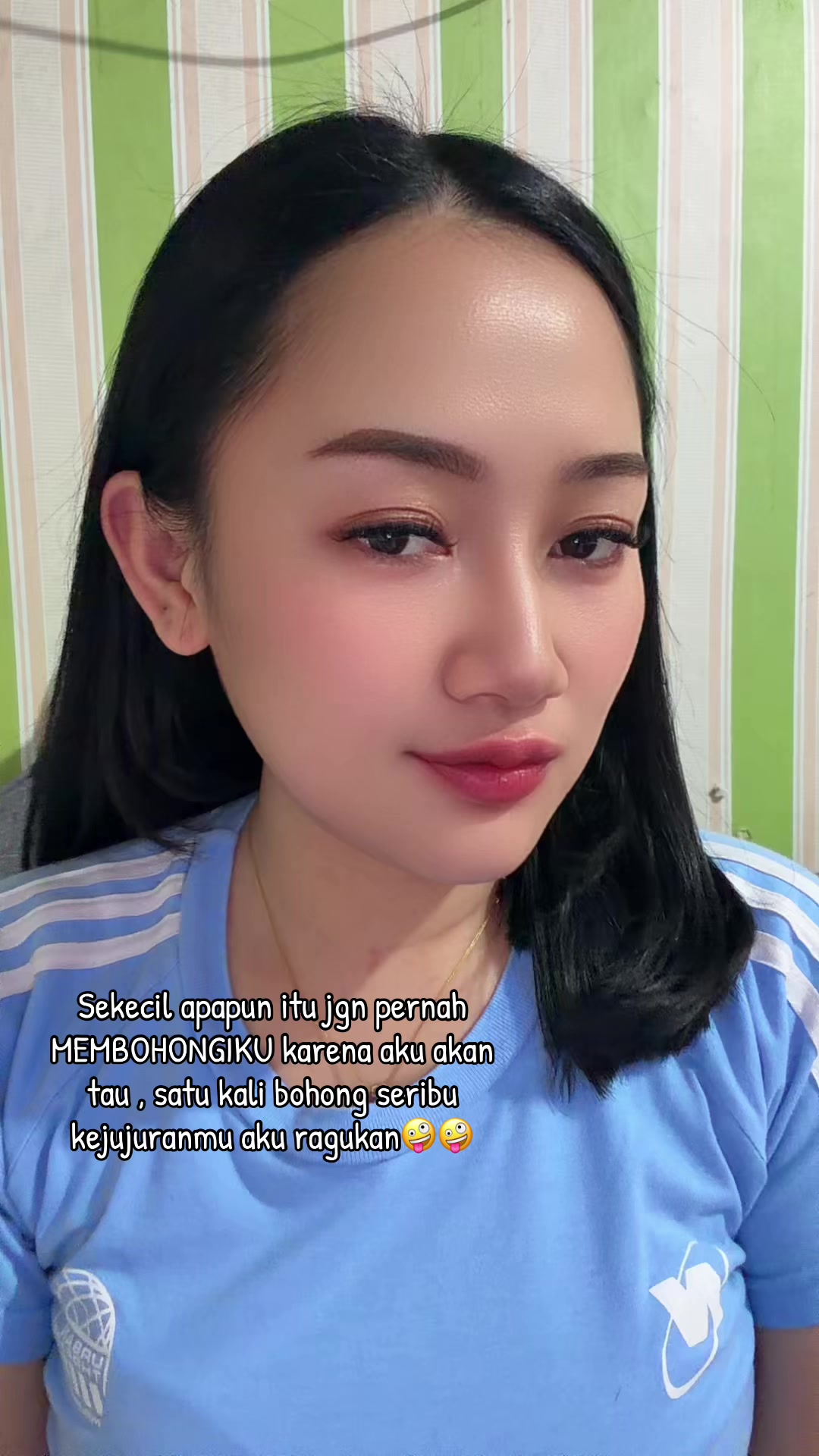 @Momy Via 🦂