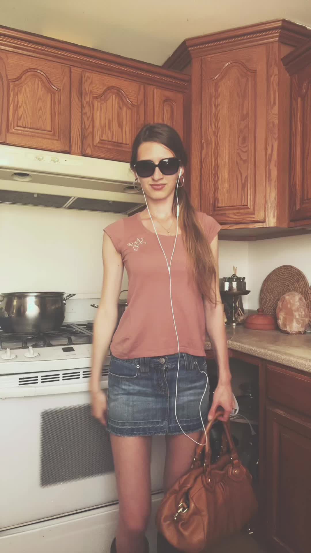@heartthehen