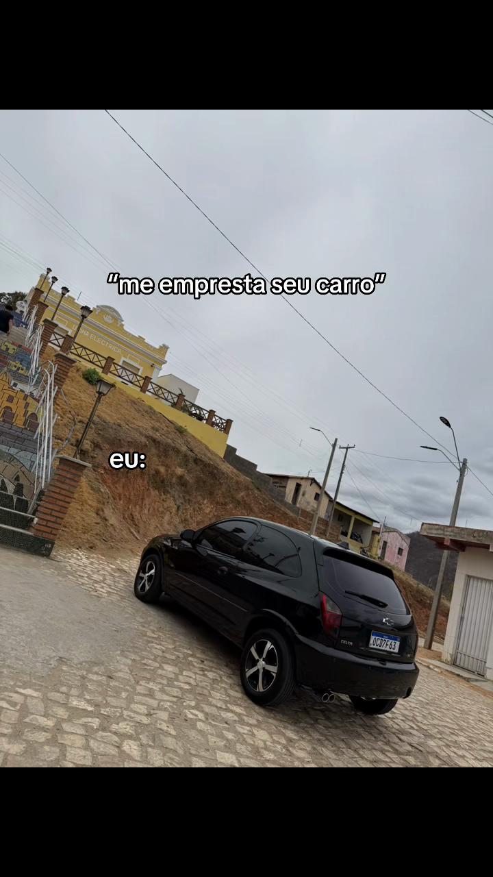 @Ana Thalia