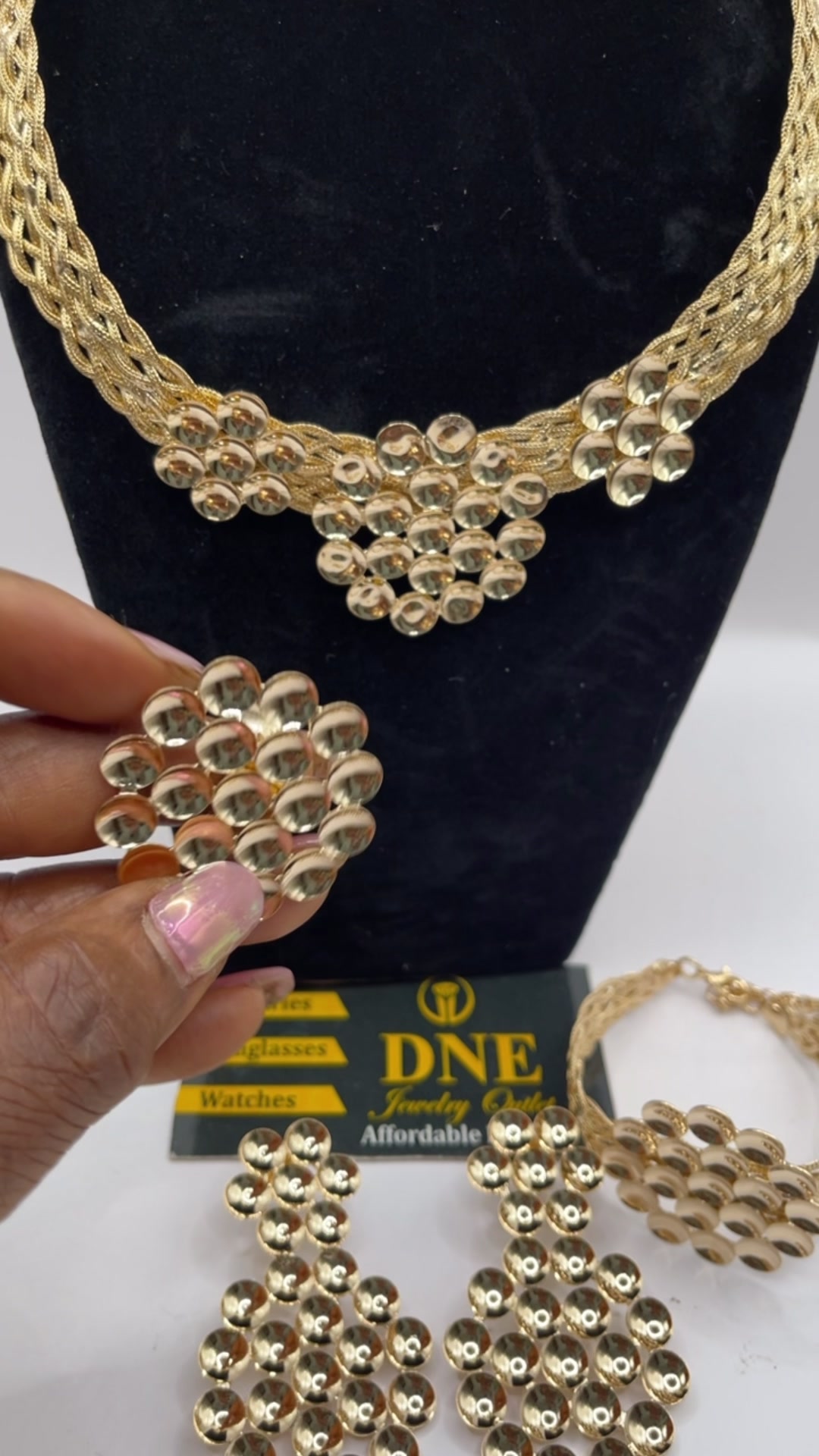 @DNE Jewelry Outlet