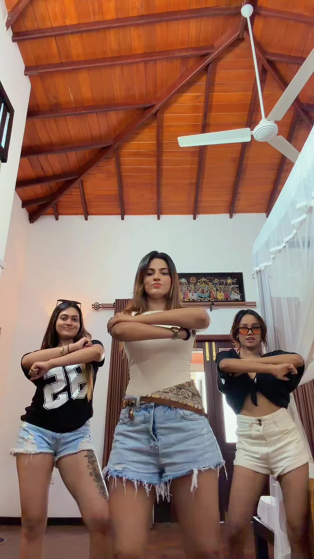 @Tiara kotelawala👑️