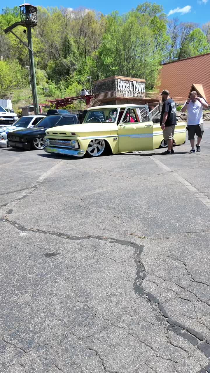 @Slammed_Media