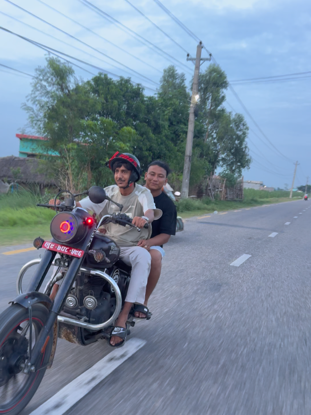@Vikash _❤️🫶🏻