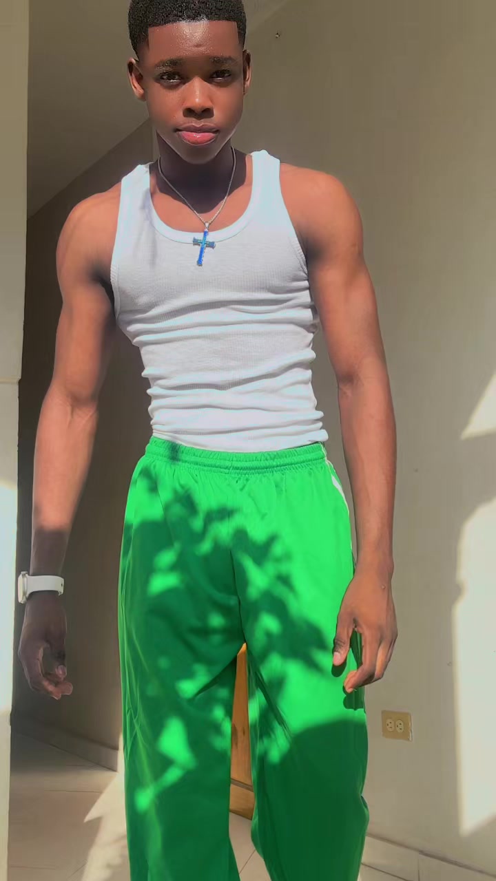 @𝔹𝕖𝕒𝕦_𝕘𝕠𝕤𝕤𝕖_𝕞𝕒𝕤𝕜𝕖
