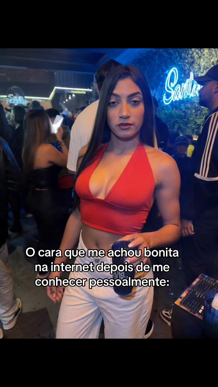 @_agathareis01_