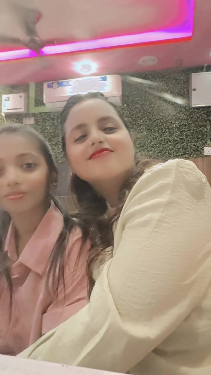 @Radhe Radhe 🦚🦚🦋