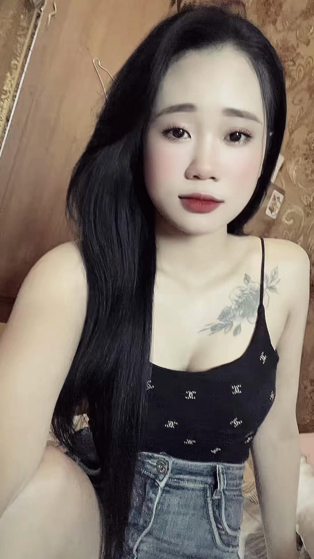 @BÉ THỎ🐰🥕