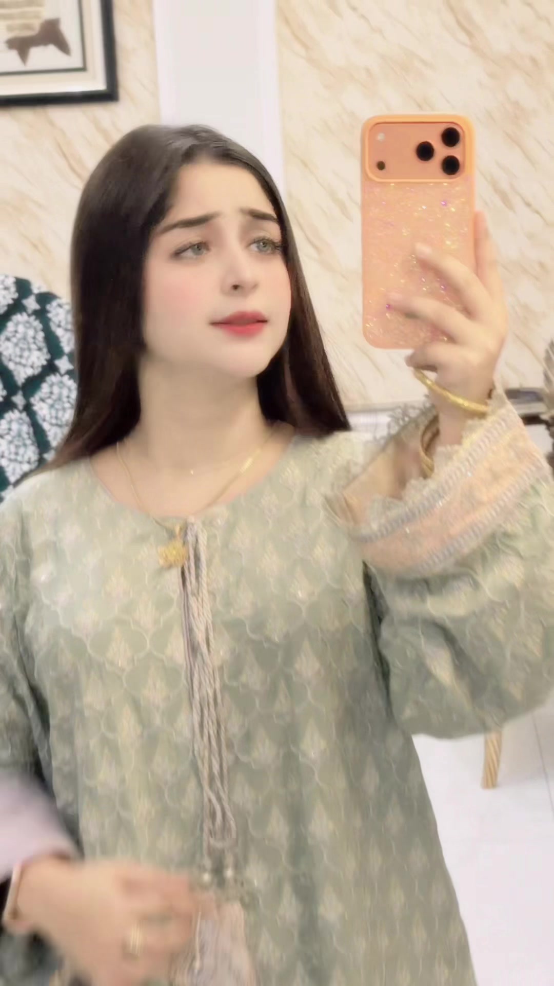 @Hayyatkhan