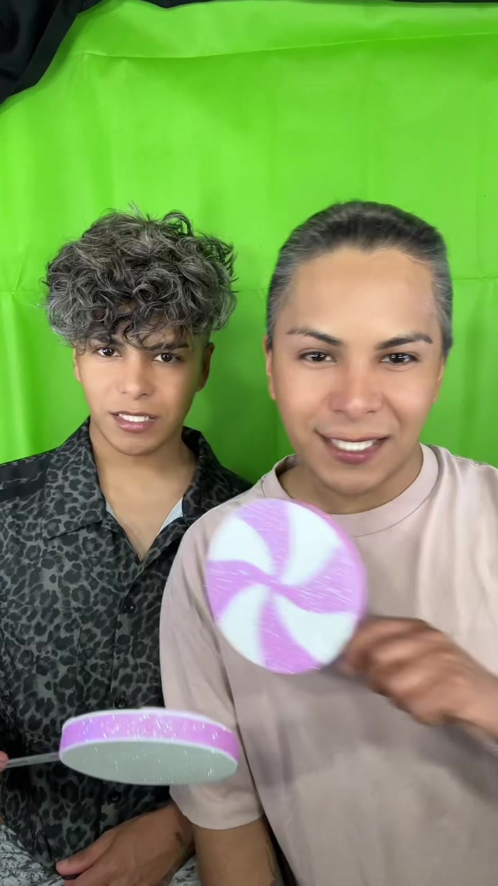 @The drag twins