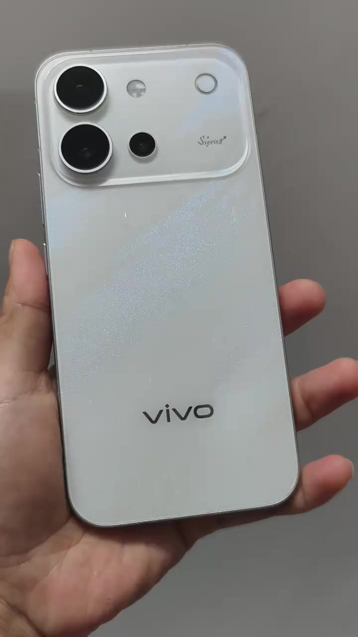 @Randomly Viral