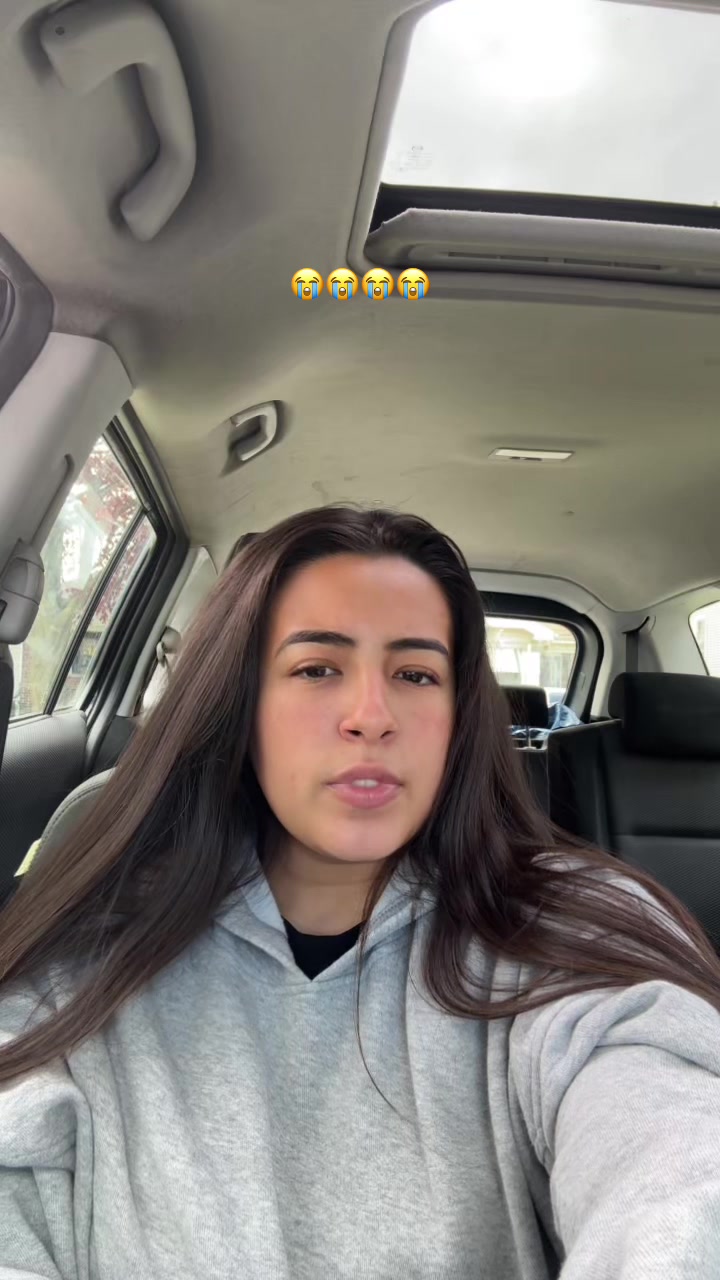 @Angelina&trade;️