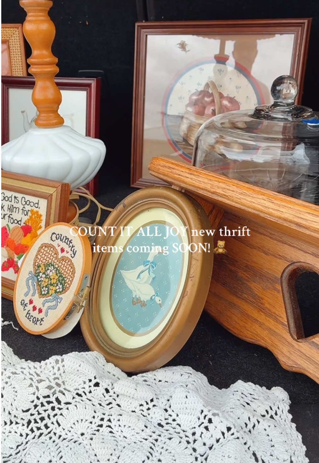 @Aniston&rsquo;s thrifts + home