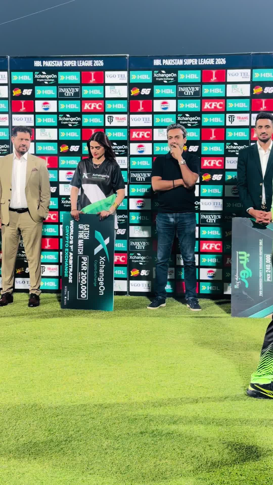 @HiraMani