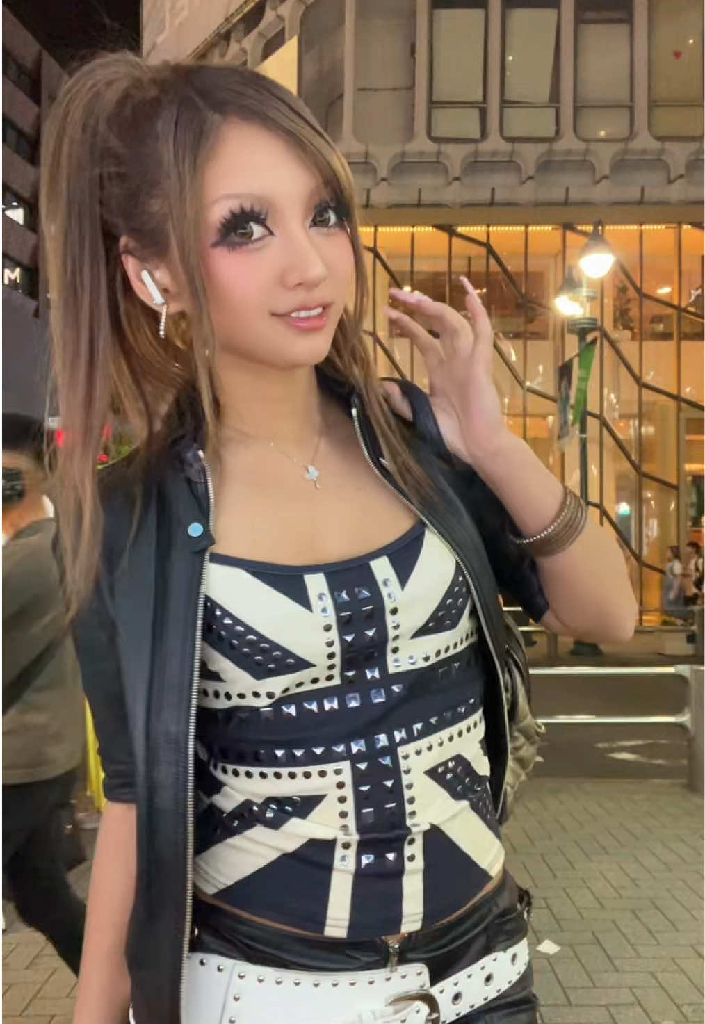 @ウテナ