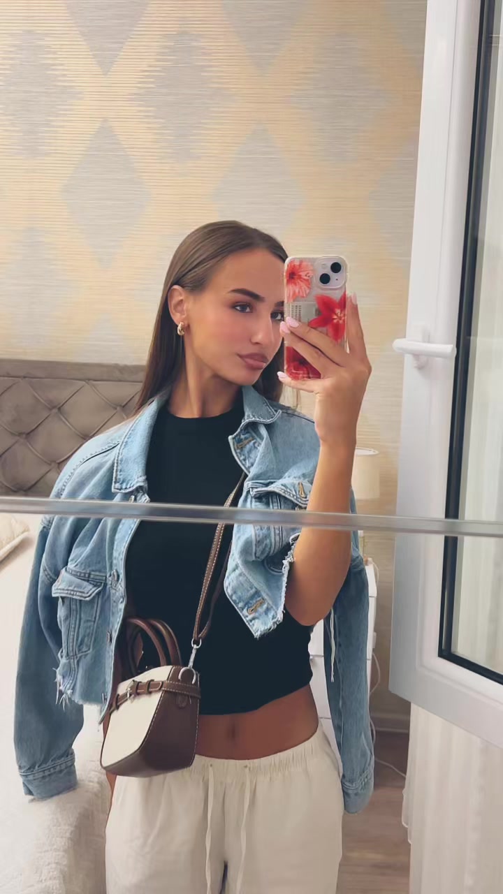 @Јована