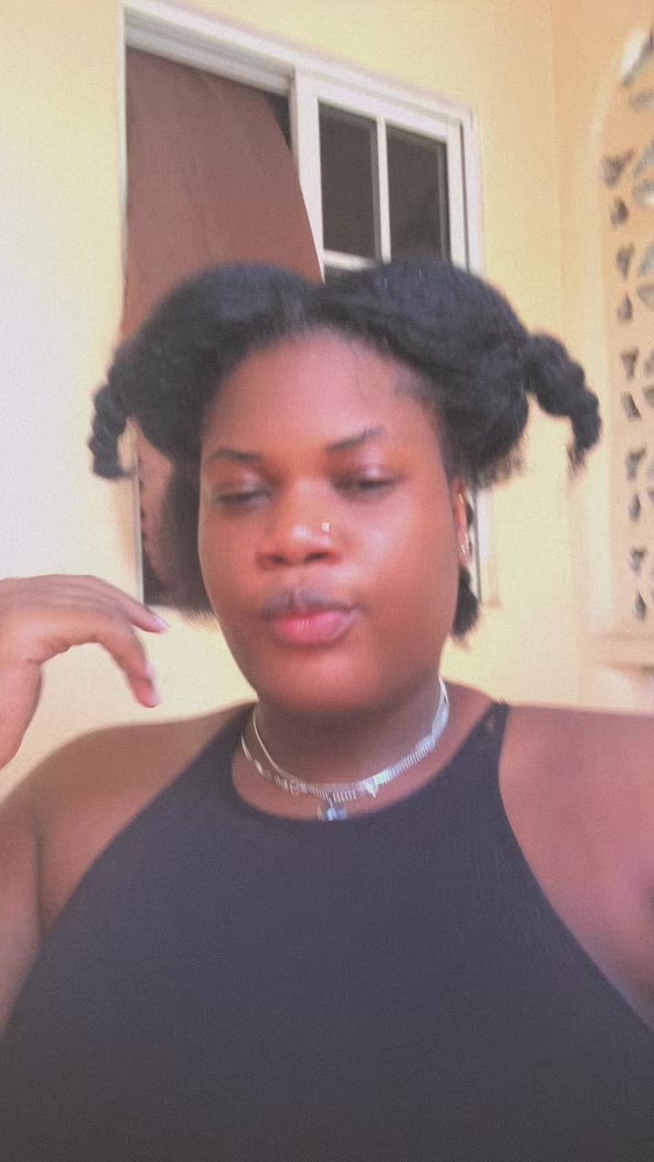 @Shaniiᥫ᭡🥹.