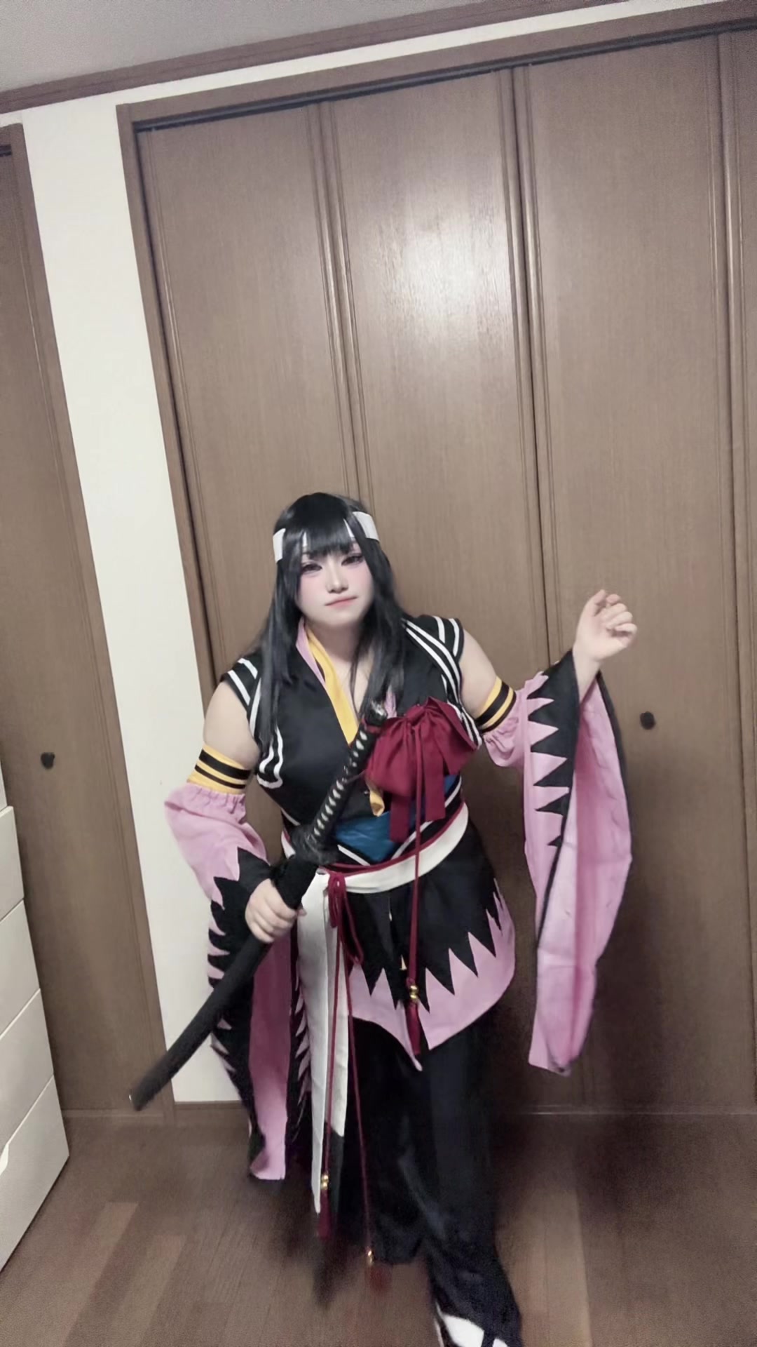 @アシシ