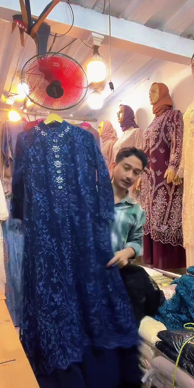 @D2store