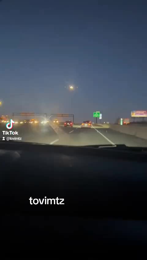 @Tovimtz