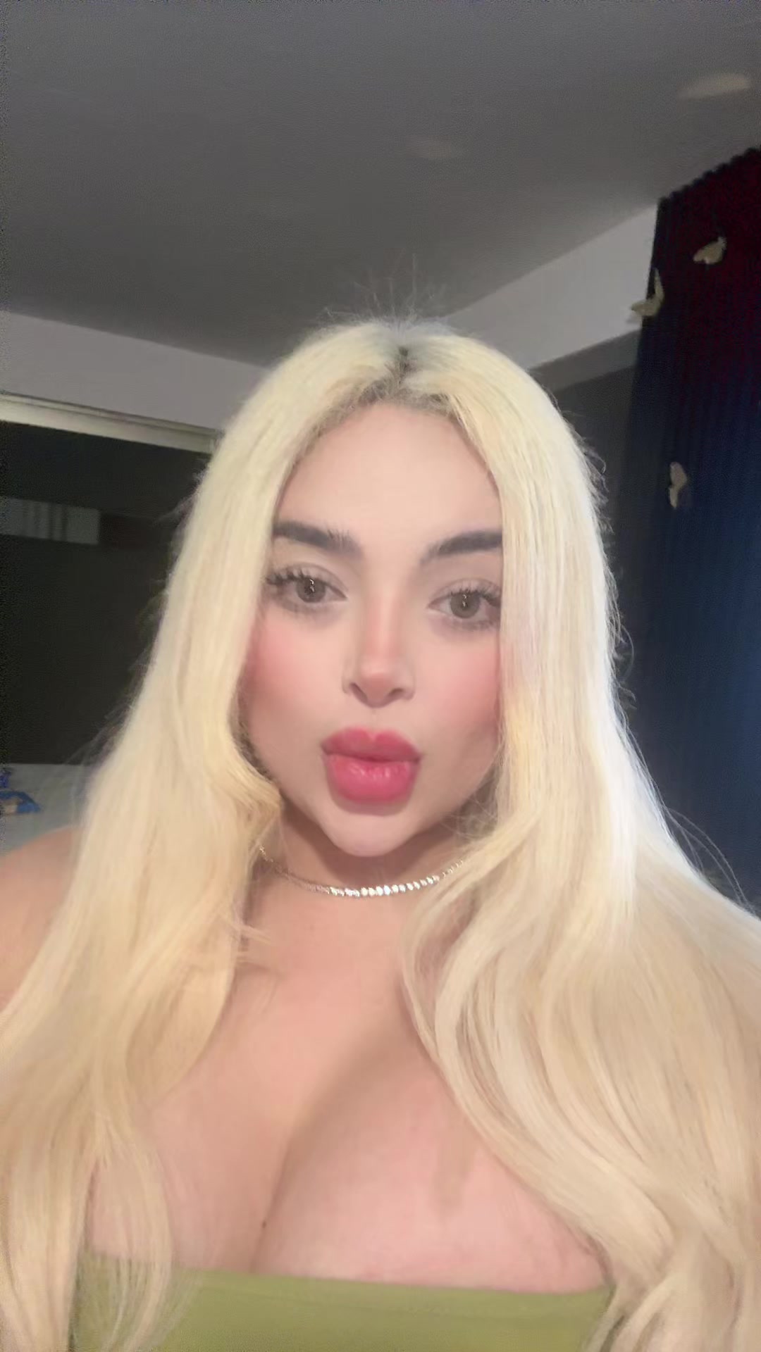 @1710lamu&ntilde;eca