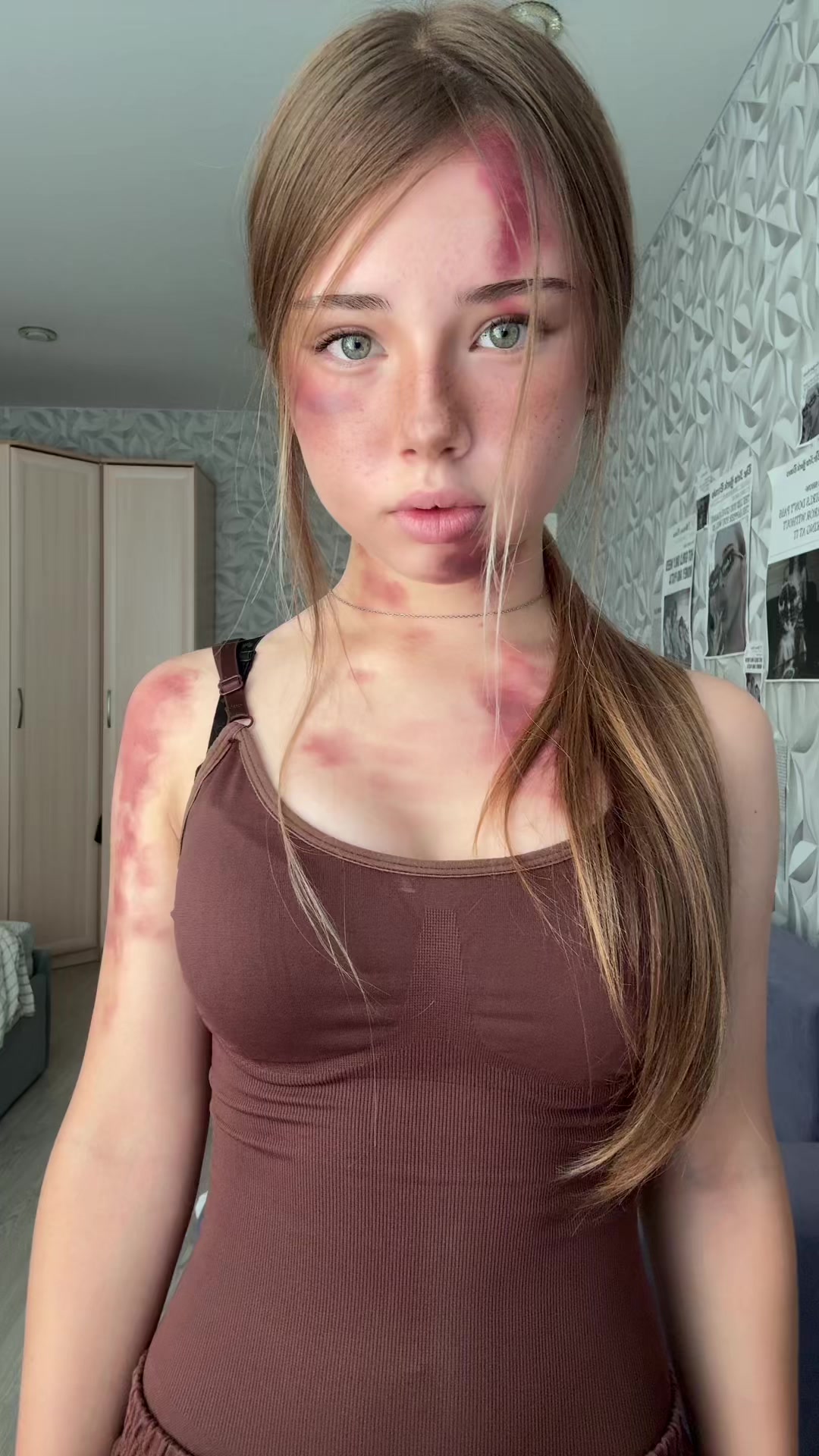 @👅