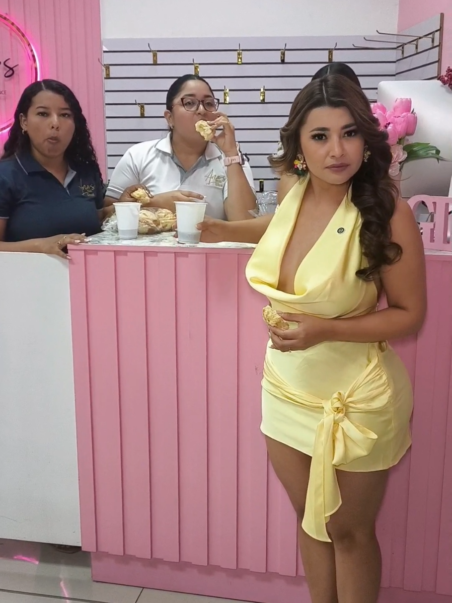 @milagrofloresoficial 👑🇭🇳