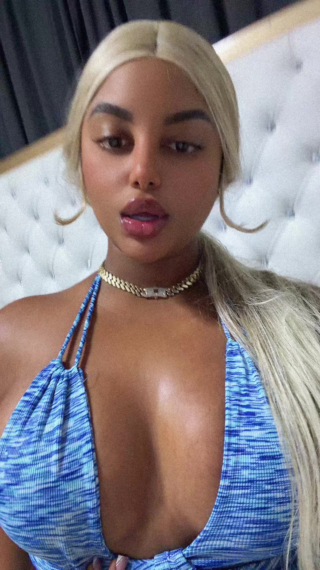 @La_negrota_abreu