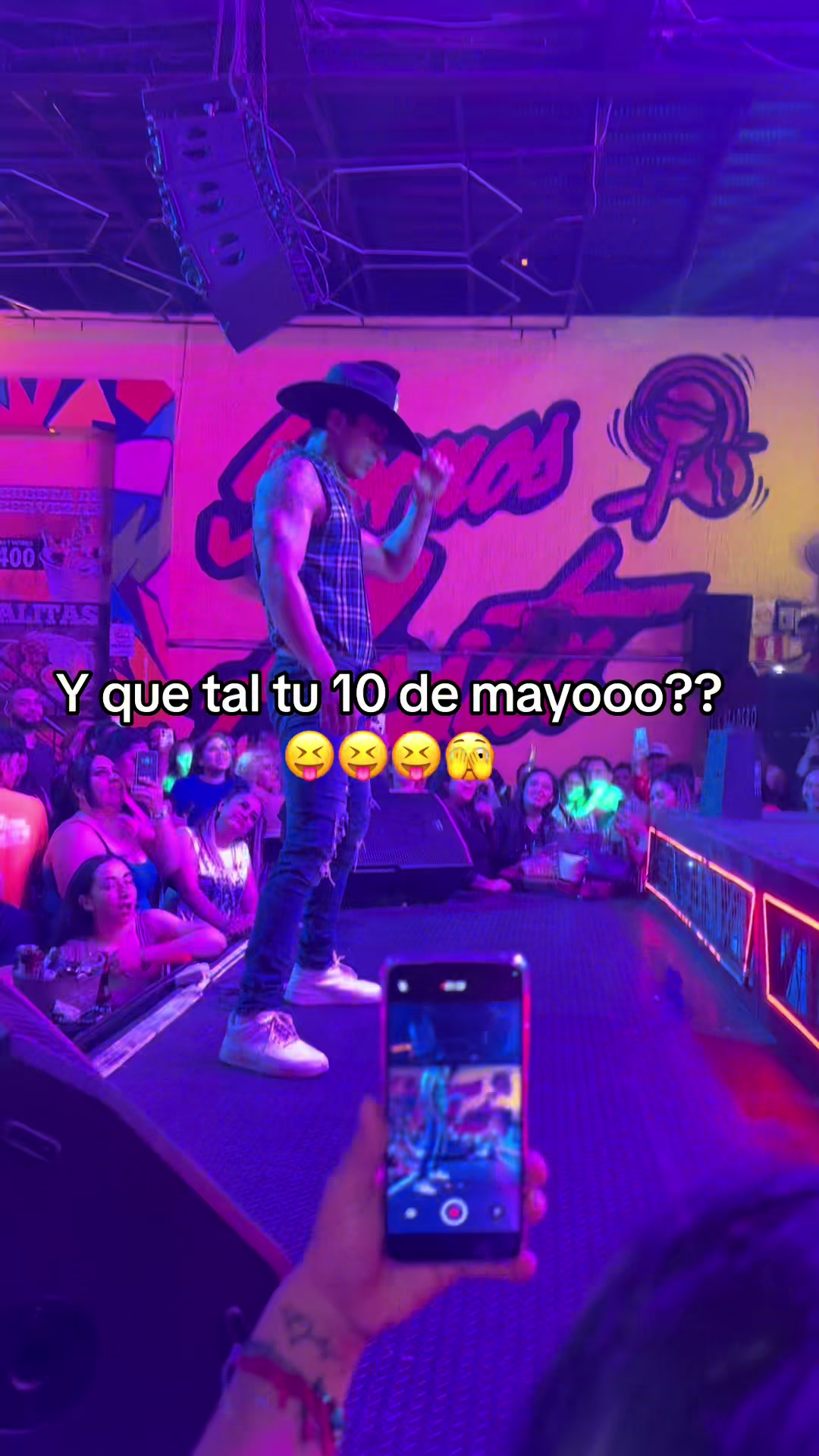 @Tania