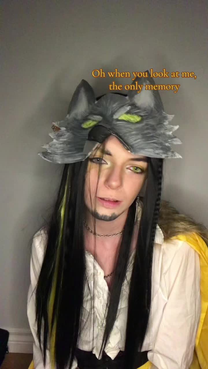 @Emmit the cosplayer