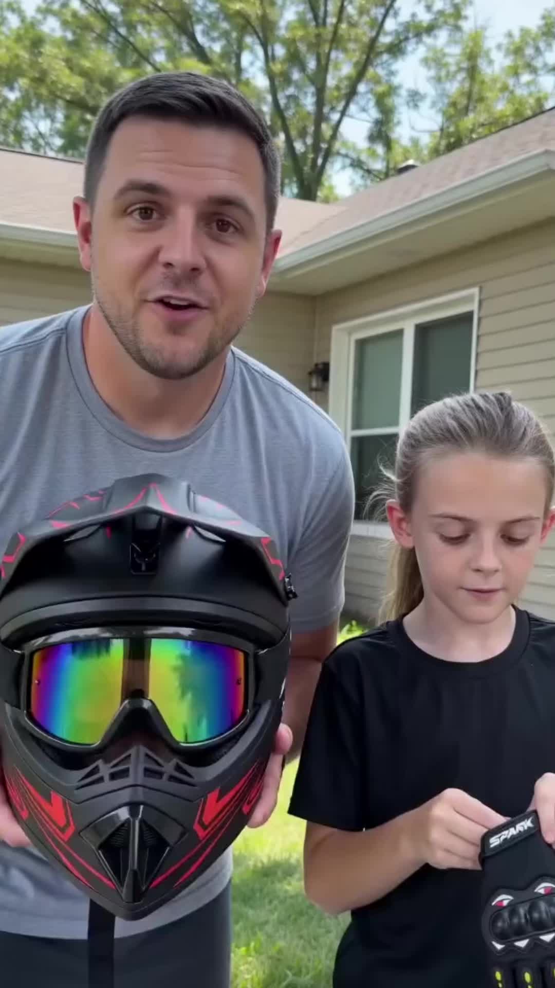 @Spark Helmet Store
