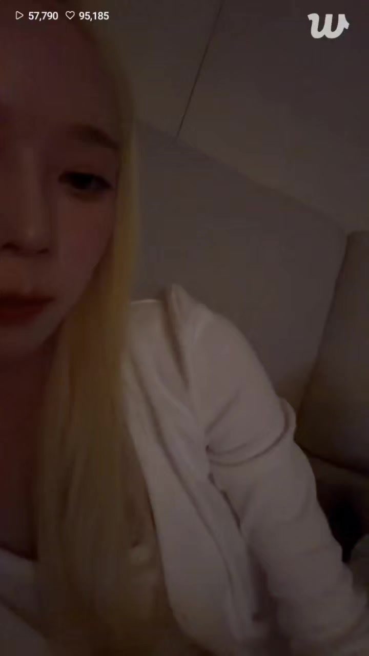 @🖤