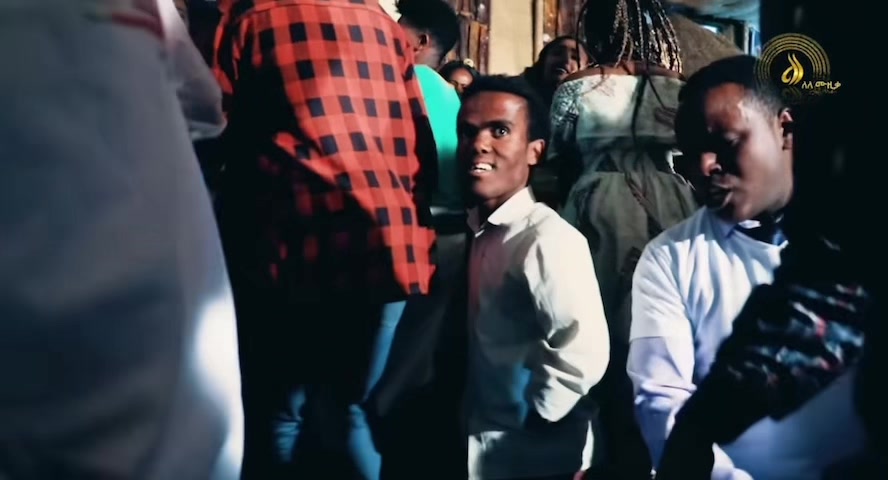 @Simon😍🇪🇷&yen;_~yoley