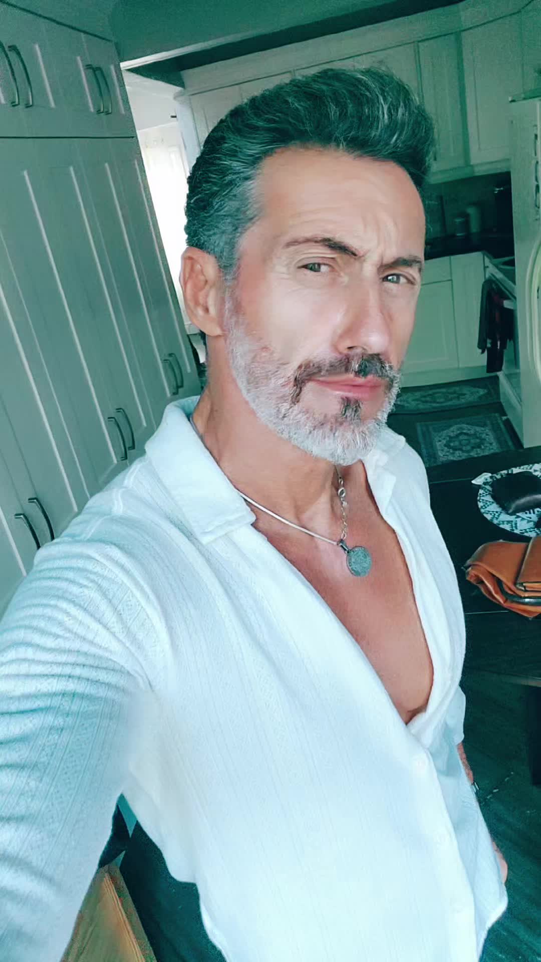 @Antonio/ touch me softly