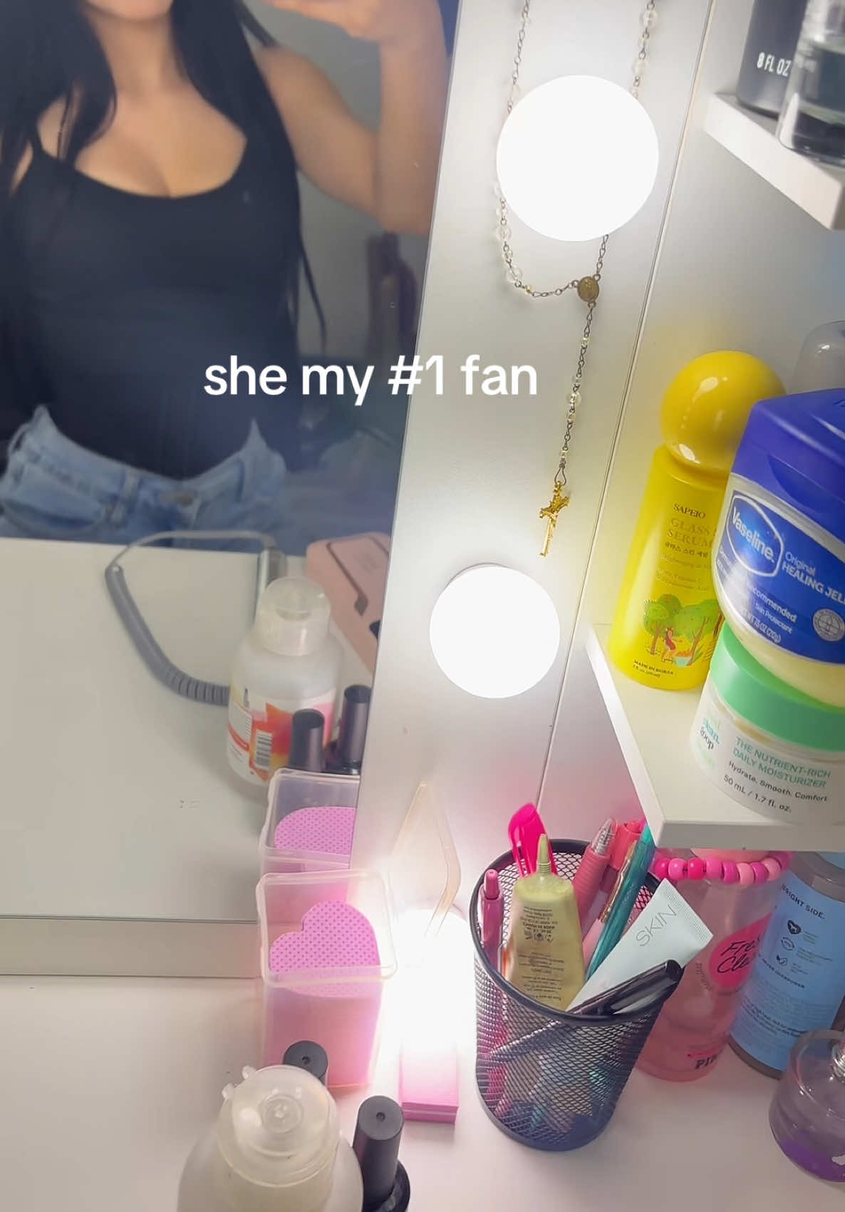 @toomfsexyy