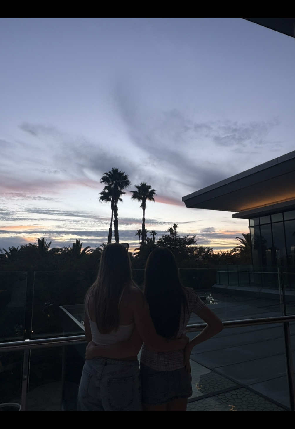 @.lily