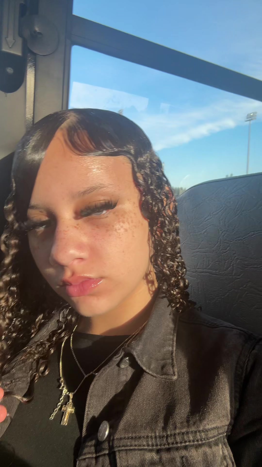 @￶
